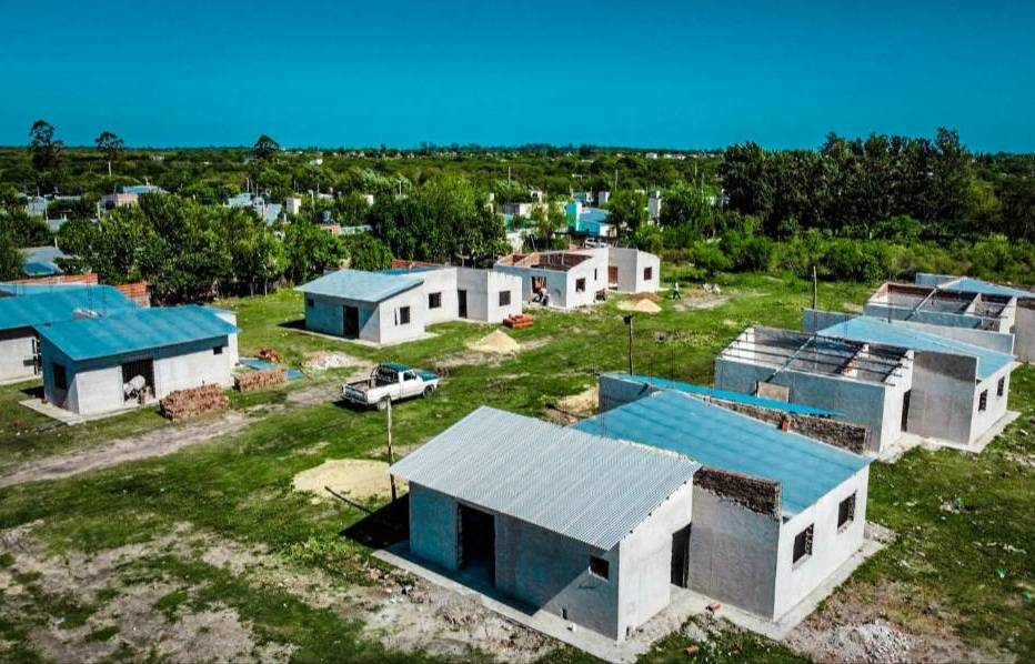 90 nuevas viviendas y más gestión de obras para Santa Elena