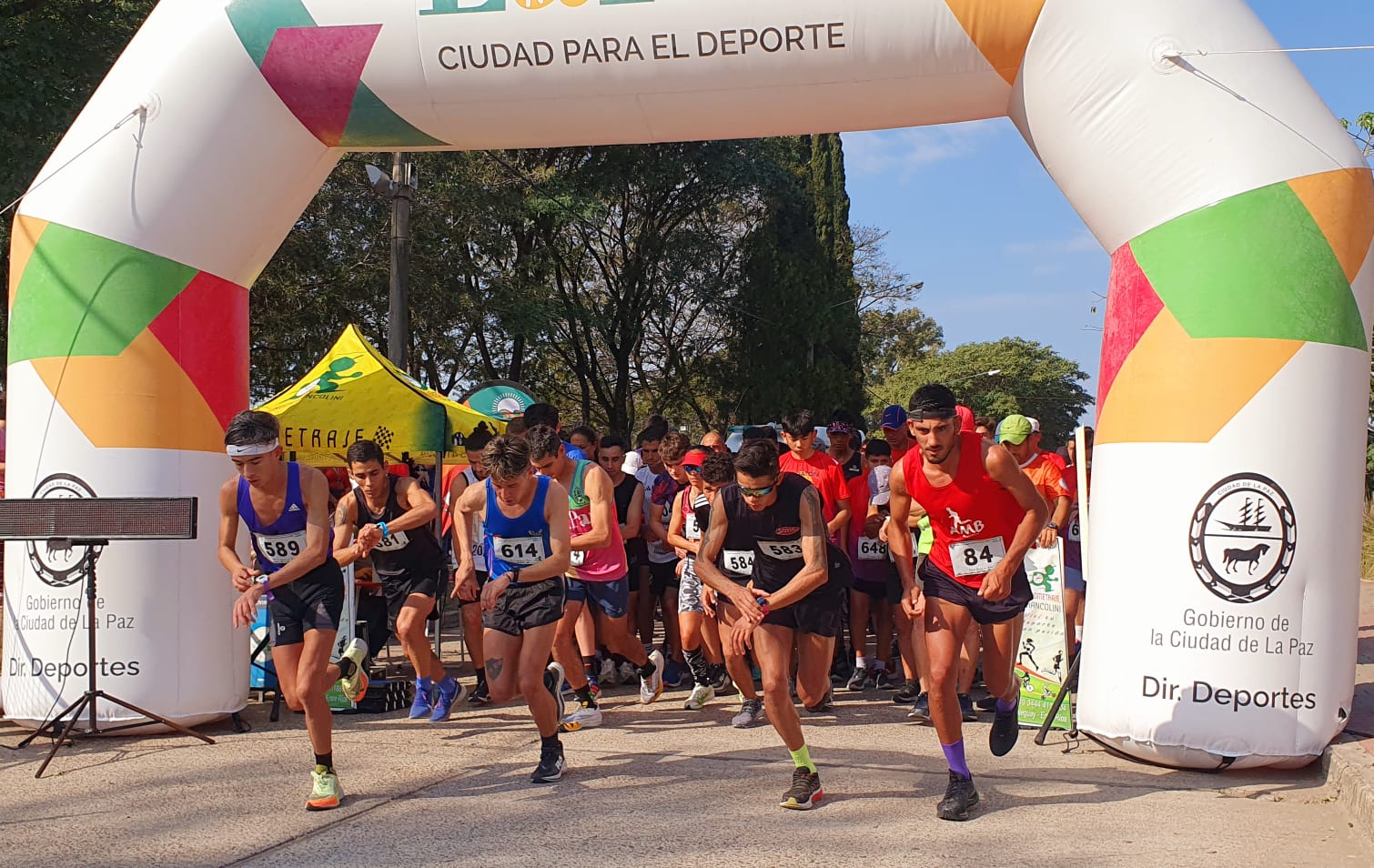Imanol Quirós y Agustina Balbuena ganaron la Maratón de La Paz