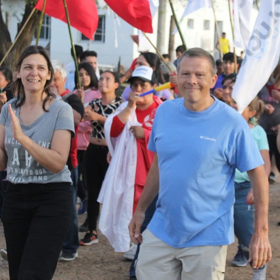 Martin y Wensel cerraron su campaña en barrio Puerto Márquez