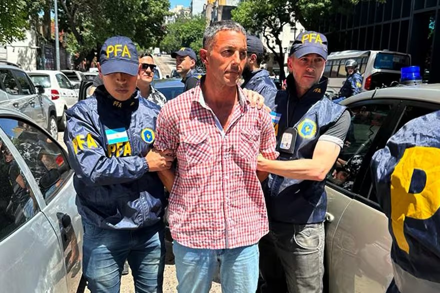 Procesaron con prisión preventiva al entrerriano que arrojó una botella a Milei
