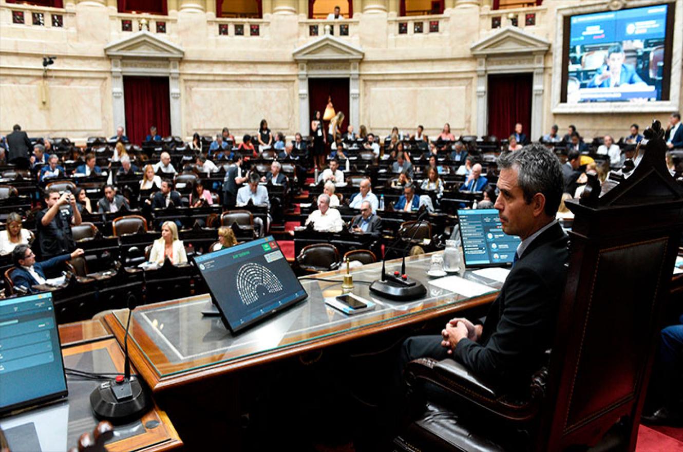 Diputados aprobó en general la ley Ómnibus y el debate en particular iniciará el martes