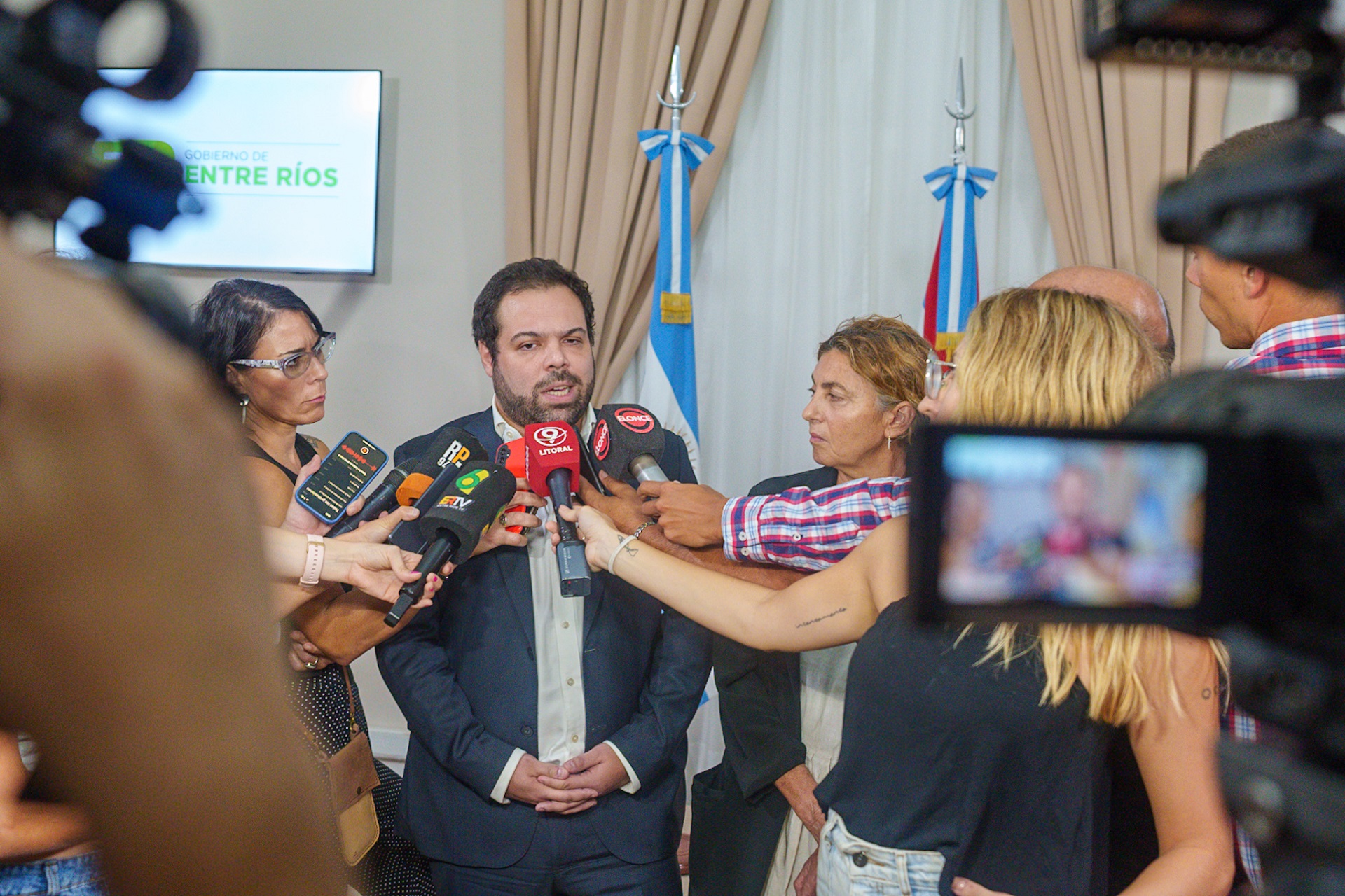 El gobierno provincial evalúa descontar los días no trabajados