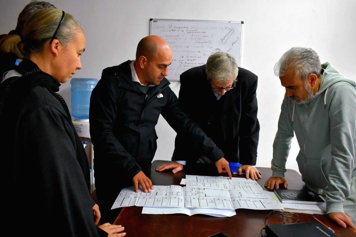 Avanza la organización de la Sala de Terapia Intensiva y Cuidados Críticos de La Paz