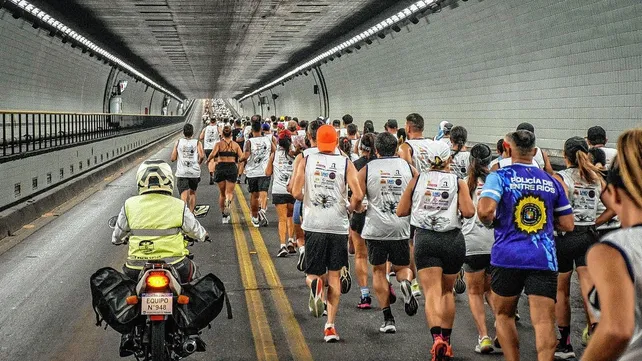 La carrera Malvinas no olvidar, unió Santa Fe y Entre Ríos
