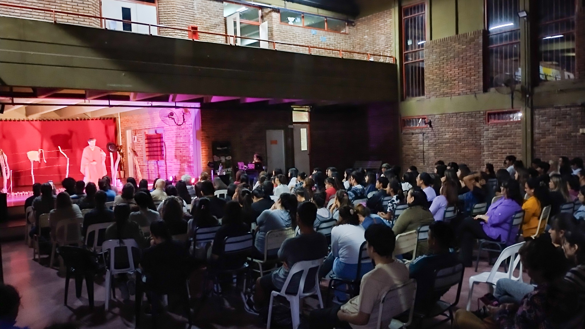 Santa Elena vivió una noche a puro teatro