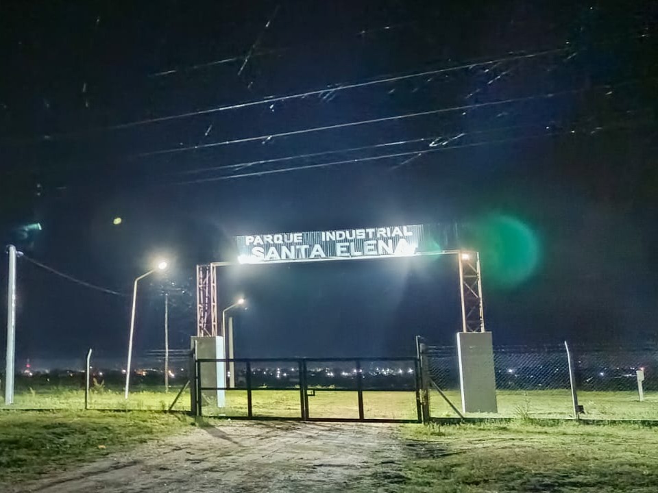 Se encendieron las luces del Parque Industrial de Santa Elena