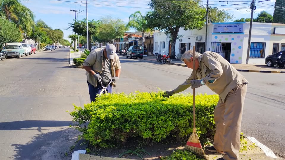Santa Elena avanza con tareas de mantenimiento y puesta en valor de los espacios públicos