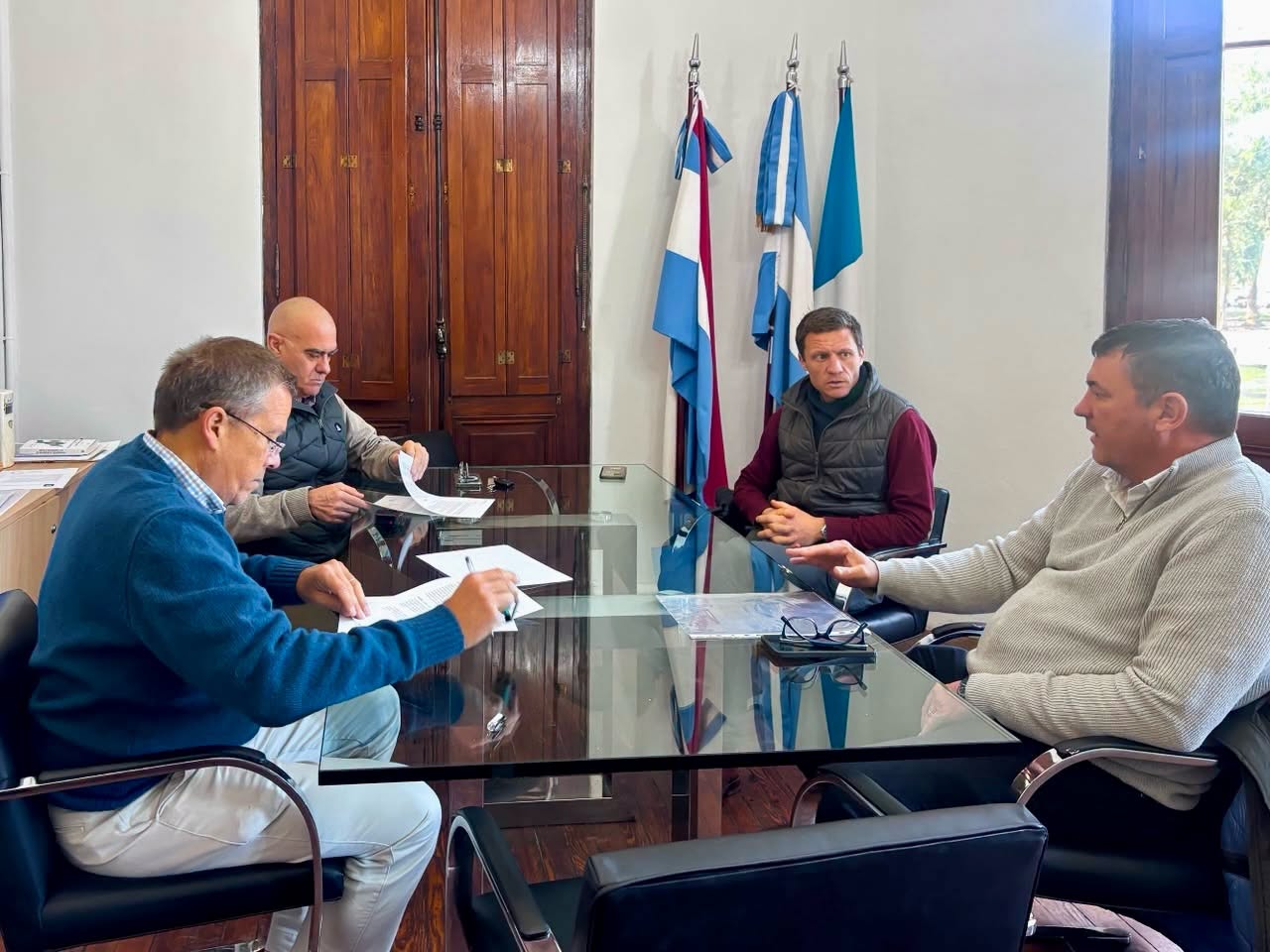 La Paz avanza en obras para prevenir inundaciones: firmaron un convenio para intervenir en el arroyo Cabayú
