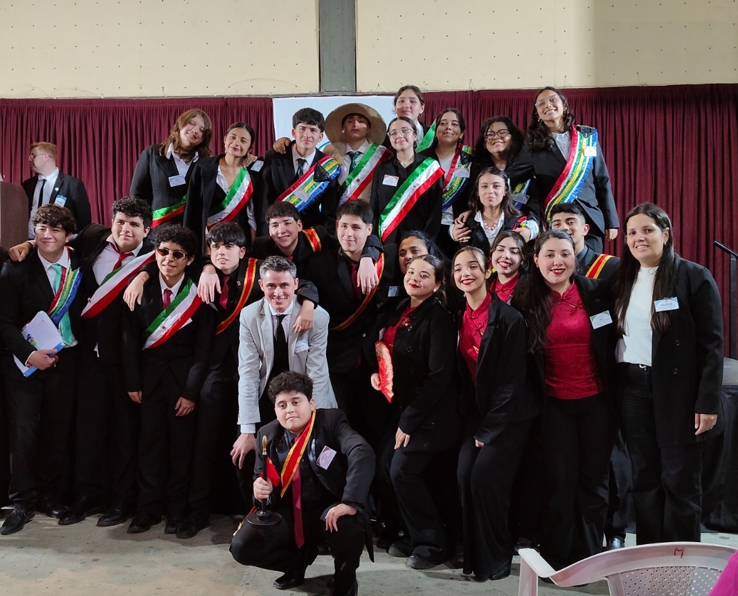 Estudiantes de la EET Nº 1 “España” hicieron historia en el Modelo de Naciones Unidas y van por la instancia nacional en la UBA