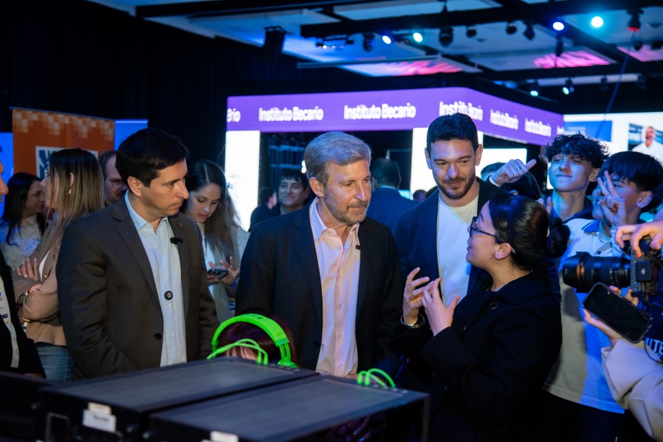 Frigerio visitó Campus Party y destacó la formación en inteligencia artificial como política pública de futuro