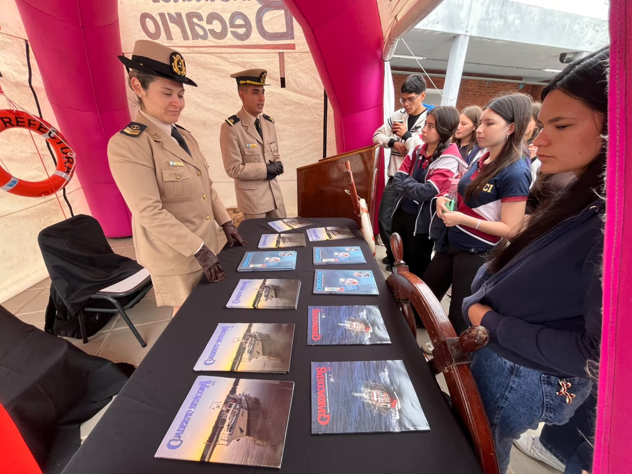 Prefectura Naval presentó su oferta educativa en la Feria Regional de Carreras